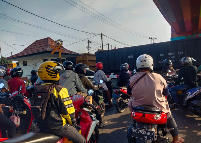  Cuma Selang 6 Hari, Perlintasan Kereta Api Di Lampung Kembali Makan Korban 