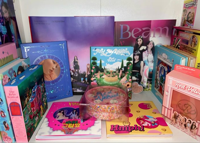 Album atau Barang Koleksi? Mengapa Fans K-Pop Tetap Membeli Album Meski Musik Bisa Didengar Online?