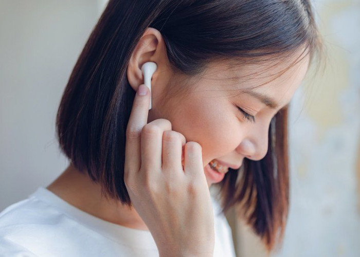 Sering Pakai Earphone Volume Keras? Pendengaran Bisa Menurun Tanpa Disadari