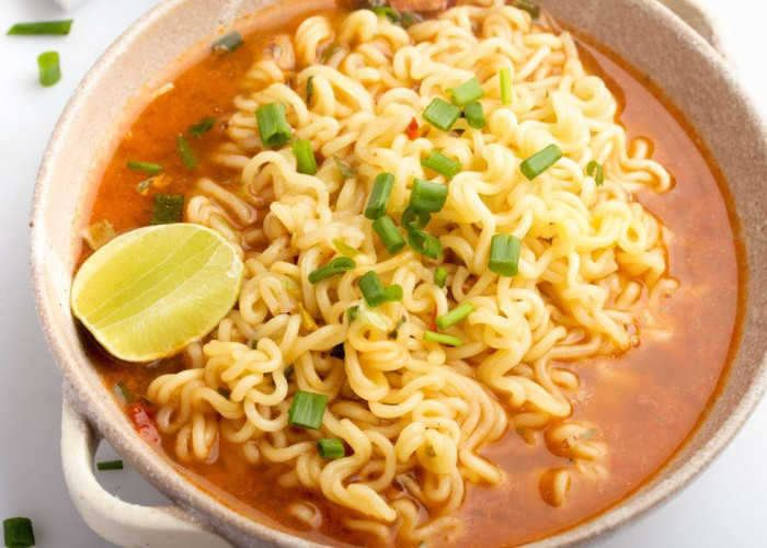 Bahaya Konsumsi Mie Instan Berlebihan Bagi Kesehatan 