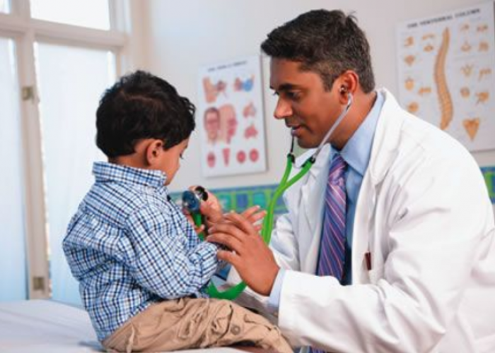 Pemerintah Lanjutkan Vaksinasi Booster ke Pedesaan