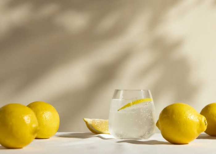 Minum Air Lemon di Pagi Hari untuk Diet, Amankah bagi Penderita Asam Lambung
