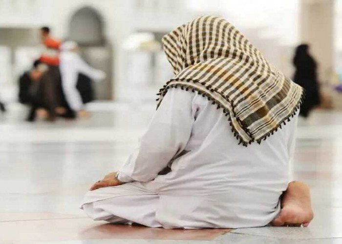 Sering Lupa Rakaat dan Pikiran Melayang Saat Shalat? Ternyata Ini Penyebabnya