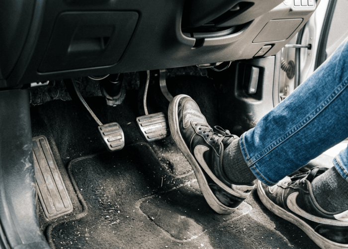 Teknik Pengereman Mobil ABS dan Non-ABS yang Wajib Dipahami Pengemudi