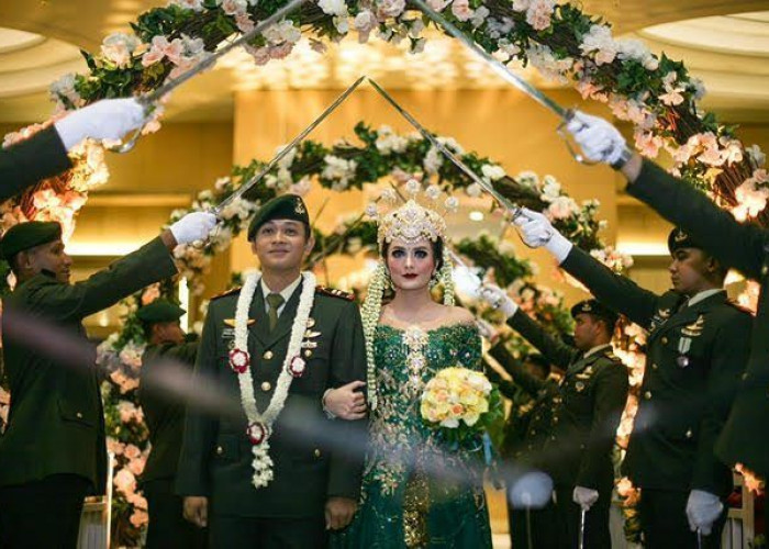 Pedang Pora, Tradisi Penghormatan dalam Pernikahan Perwira Militer