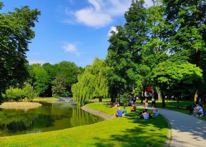 Taman Kota Beralih Fungsi Menjadi Ruang Publik Pilihan Masyarakat