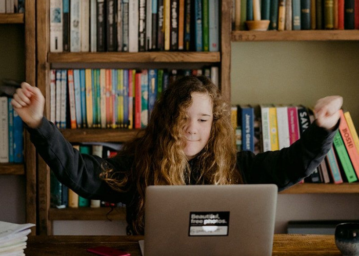 Telalu Lama Duduk, Waspadai Dampak Diam-Diam yang Mengintai Tubuh