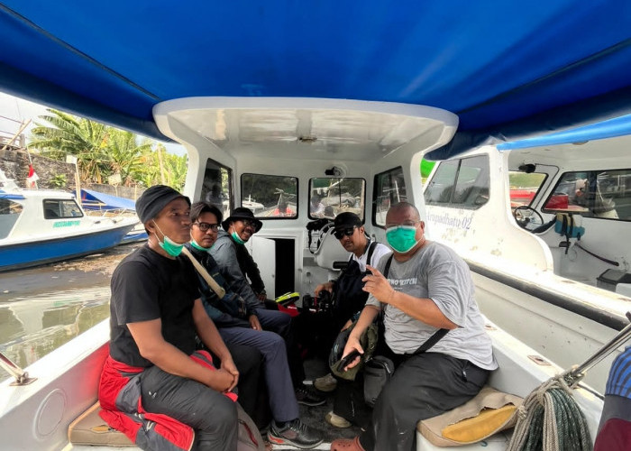 Area Pencarian 5 Jurnalis Foto Hilang Saat Liputan di Gunung Anak Krakatau Diperluas 