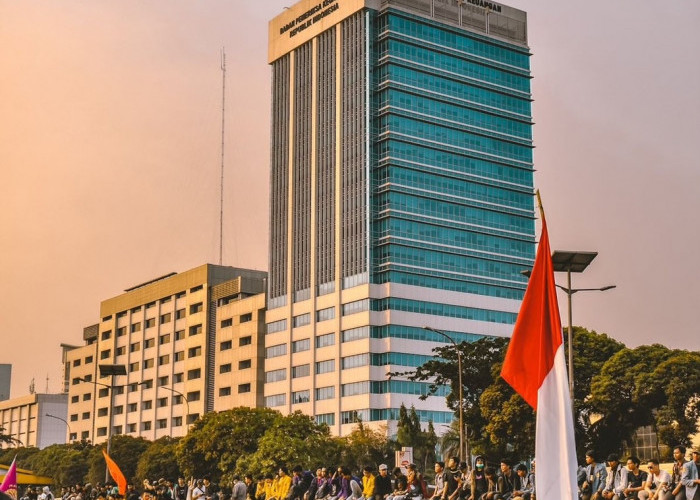 Elite Politik Mulai Bidik Pemilih Muda, Media Sosial Jadi Arena Pertarungan Baru