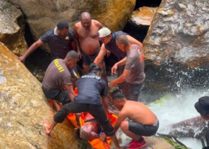 Presenter TVRI Papua Barat Yanto Idorway Ditemukan Meninggal Setelah 9 Hari Hanyut di Sungai Memti