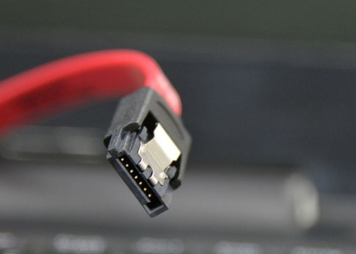 Kerusakan Kabel SATA Tingkatkan Risiko Gangguan Sistem Penyimpanan