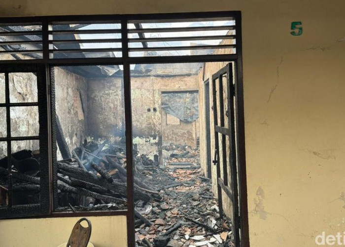 Kebakaran Melanda Gambir Jakpus, Sejumlah Rumah dan Gedung Kosong Terbakar