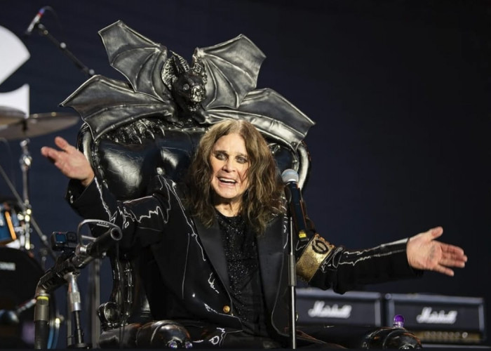 Ozzy Osbourne, Vokalis Ikonik Black Sabbath, Tutup Usia di 76 Tahun