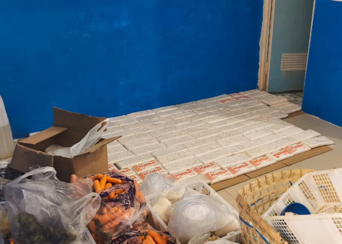 Viral! Tempe Bahan Baku MBG Diduga Disimpan di Depan Toilet SPPG Blora