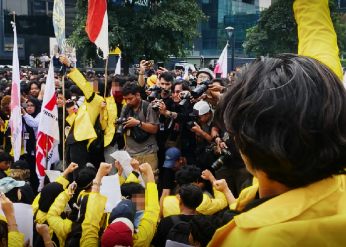 Sehari Usai HUT RI ke-81, BEM UI Gelar Aksi #MerebutKemerdekaan di Bundaran HI