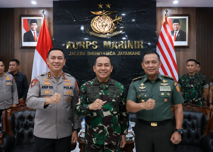 Kapolda Metro Jaya, Pangdam Jaya, dan Pangkormar Perkuat Sinergi TNI-Polri Jaga Stabilitas Jakarta