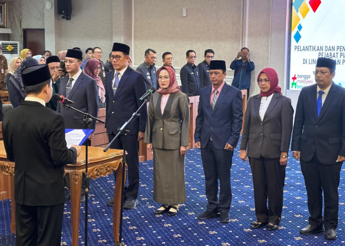 2 Pejabat Pemprov Bermasalah Aman Tak Terkena Rolling, 6 Pejabat Eselon II Dimutasi  