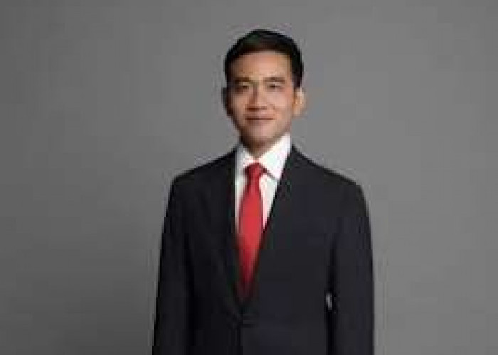Jelang Pembacaan Putusan, Gedung MK Jadi Sorotan: Nasib Gugatan Syarat Pendidikan Wapres Gibran Ditentukan Mal