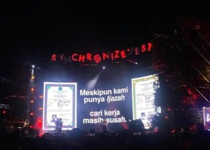 Aksi Panggung The Jansen di Synchronize Fest 2026: Pamer Ijazah hingga Visual Karhutla