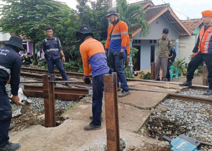 Sepanjang 2025, KAI Divre IV Tanjung Karang Tertibkan Puluhan Perlintasan Ilegal