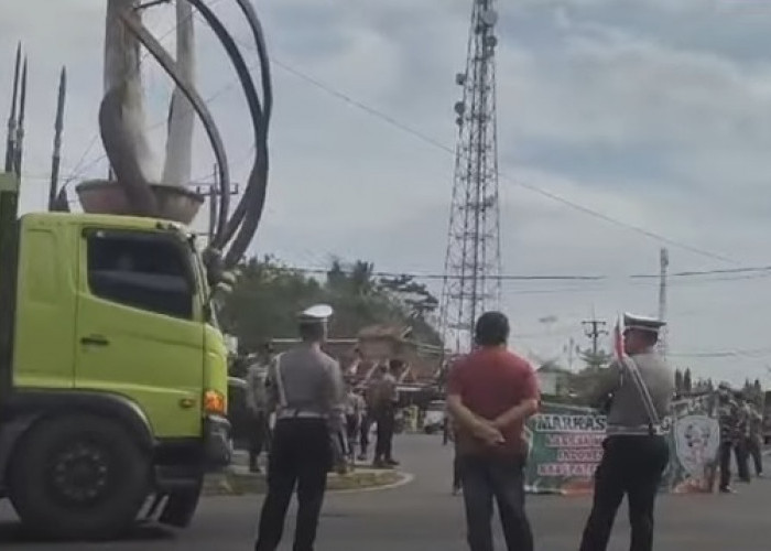 Jerit Warga : Pak Kapolda Lampung, Kapolri dan Pak Presiden Prabowo Tolong Atasi Truk ODOL 