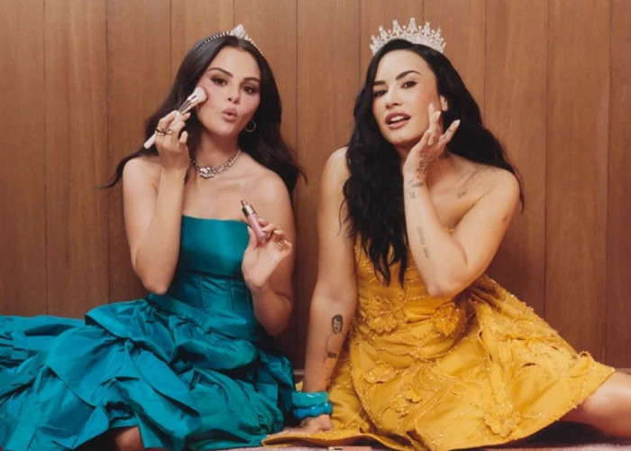 Reuni Selena Gomez dan Demi Lovato Curi Perhatian, Delena Kembali Jadi Sorotan