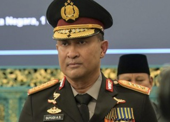 Sehari Dilantik, Kapolri Suyudi Ario Seto Langsung Mutasi dan Rotasi Jabatan