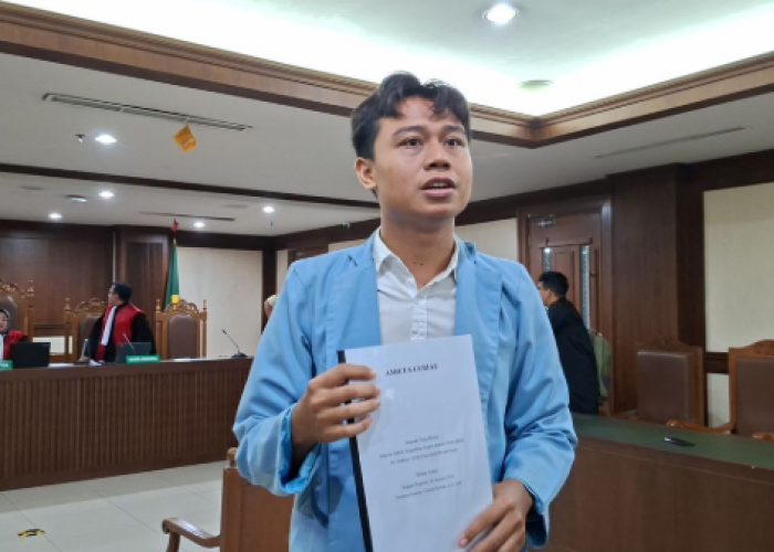 Aktivis Khariq Anhar Dituntut 6 Bulan Penjara dalam Kasus “Timpa Teks”