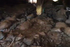 Banjir Bandang Terjang Arosuka Solok, Kondisi Lokasi Dipenuhi Gelondongan Kayu Usai Alami Banjir 