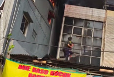 Ibu Selamatkan Bocah Saat Kebakaran Rumah Makan Padang di Rawamangun, Begini Kronologinya