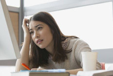 Quarter Life Crisis: Fase Pencarian Jati Diri di Usia 20-an