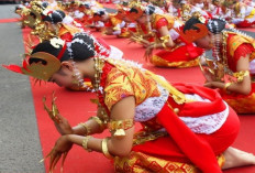 Merawat Tradisi Lewat Tari Sigeh Pengunten, Mahakarya Penyambutan Dua Adat Lampung