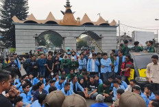 Dari Air Bersih hingga Tambang Ilegal, Ini 14 Tuntutan Aliansi Mahasiswa Lampung Bersatu di Gedung DPRD