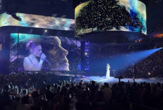 7 Tahun Menunggu, Ariana Grande Akhirnya Kembali ke Panggung Lewat 'The Eternal Sunshine Tour'