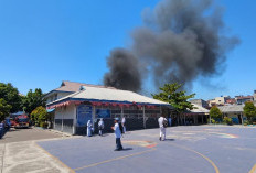 Kebakaran Terjadi di Belakang SMA Negeri 5 Makassar, Siswa Sempat Panik