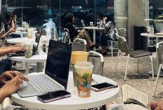 Kebiasaan Menghabiskan Waktu di Kafe untuk Belajar atau Bekerja