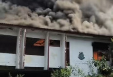 Gedung Bekas Kantor Kejari Bandar Lampung Terbakar, Diduga Akibat Bakar Sampah