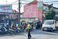Krisis BBM Picu Antrean Panjang di Bali, Polisi Atur Lalu Lintas