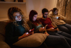 Screen Time Meningkat : Waspada Risiko Kesehatan dari Gadget!