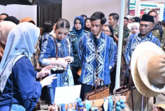 Dari Stan ke Stan, Gibran Dialog dengan Youngpreneur dan Beli Produk Karya Anak Muda di INACRAFT