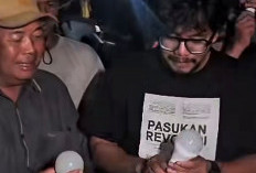 Aksi Sosial Ferry Irwandi Viral! Donasi Fantastis Rp10,3 Miliar Bikin Netizen Terharu