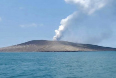 Gunung Anak Krakatau Kembali Keluarkan Abu Vulkanik, Status Siaga Masih Berlaku