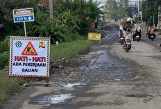 Bertahun-tahun Rusak dan Dihujat Warga, Jalan Sukoharjo Lampung Tengah Kini Mulai Diperbaiki