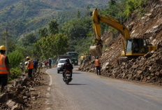 Jalan Nasional di Nagekeo Kembali Terbuka Usai Gempa M7,7, Kini Pemerintah Kejar Pemulihan Flores