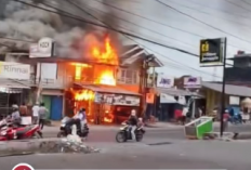 Terancam Memulai dari Nol, Dua Pemilik Ruko di Jalan Kimaja Kehilangan Mata Pencaharian Akibat Kebakaran