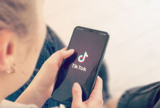 Diktator Budaya Digital: Bagaimana TikTok Mengatur Apa yang Kita Beli dan Dengar