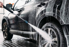 Mobil Cepat Kusam? Ini Tips Waktu Cuci Mobil yang Benar