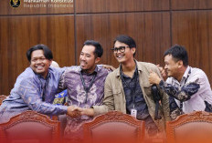 Senyum Guru Dan Harapan Sekolah Rusak Usai MK Coret Anggaran MBG dari Pos Pendidikan