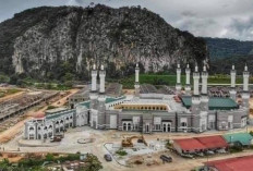 Masjid Jamek Razaleigh Malaysia Dibangun Menyerupai Masjidil Haram