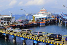 Cuaca Ekstrem Terjang Selat Bali, Pelabuhan Ketapang Berlakukan Skema Buka-Tutup